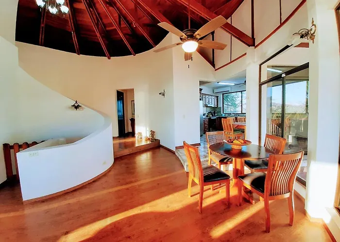 Casa Redonda Playa Flamingo