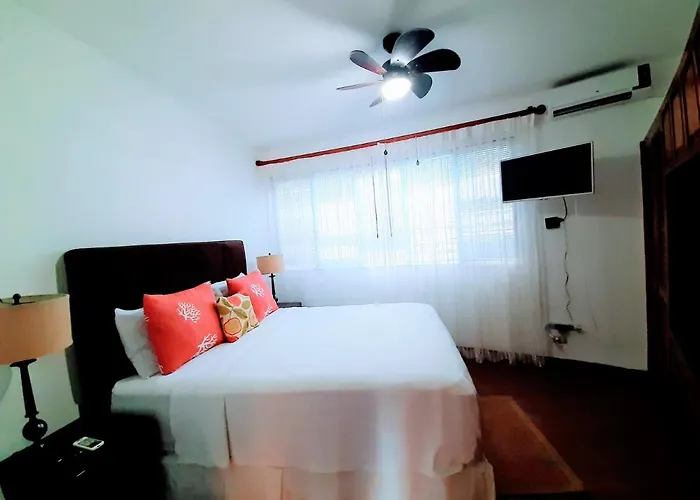 Casa Redonda Hotel *