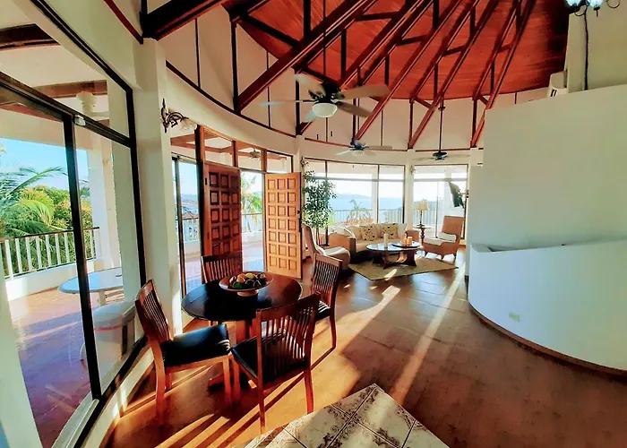 Casa Redonda Playa Flamingo